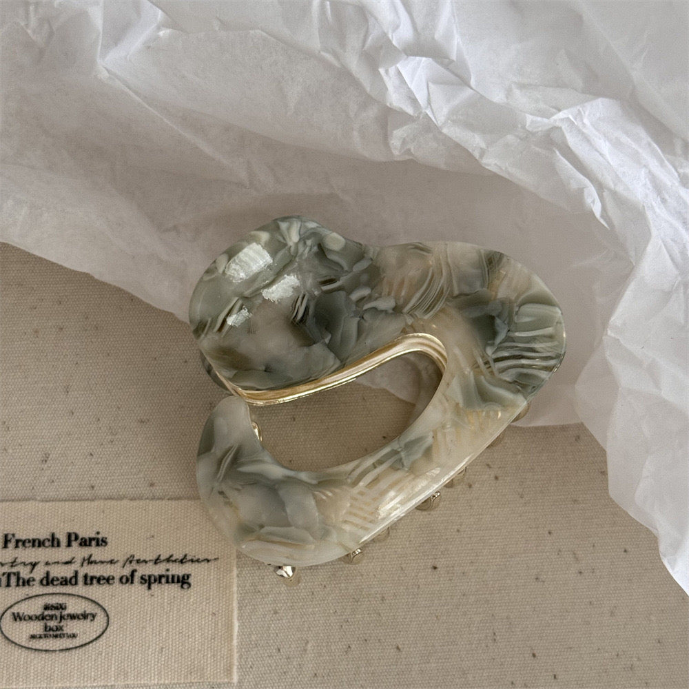 Sera Ripple Hair Claw