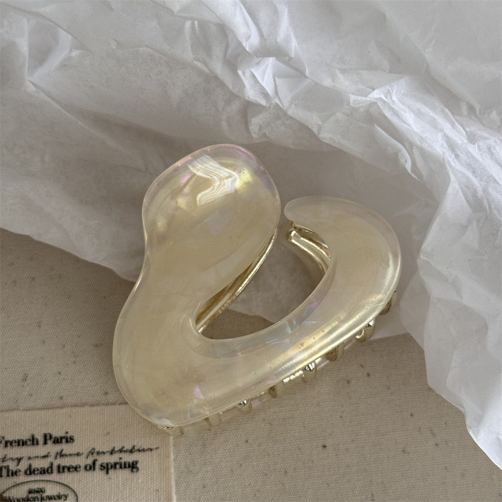 Sera Ripple Hair Claw