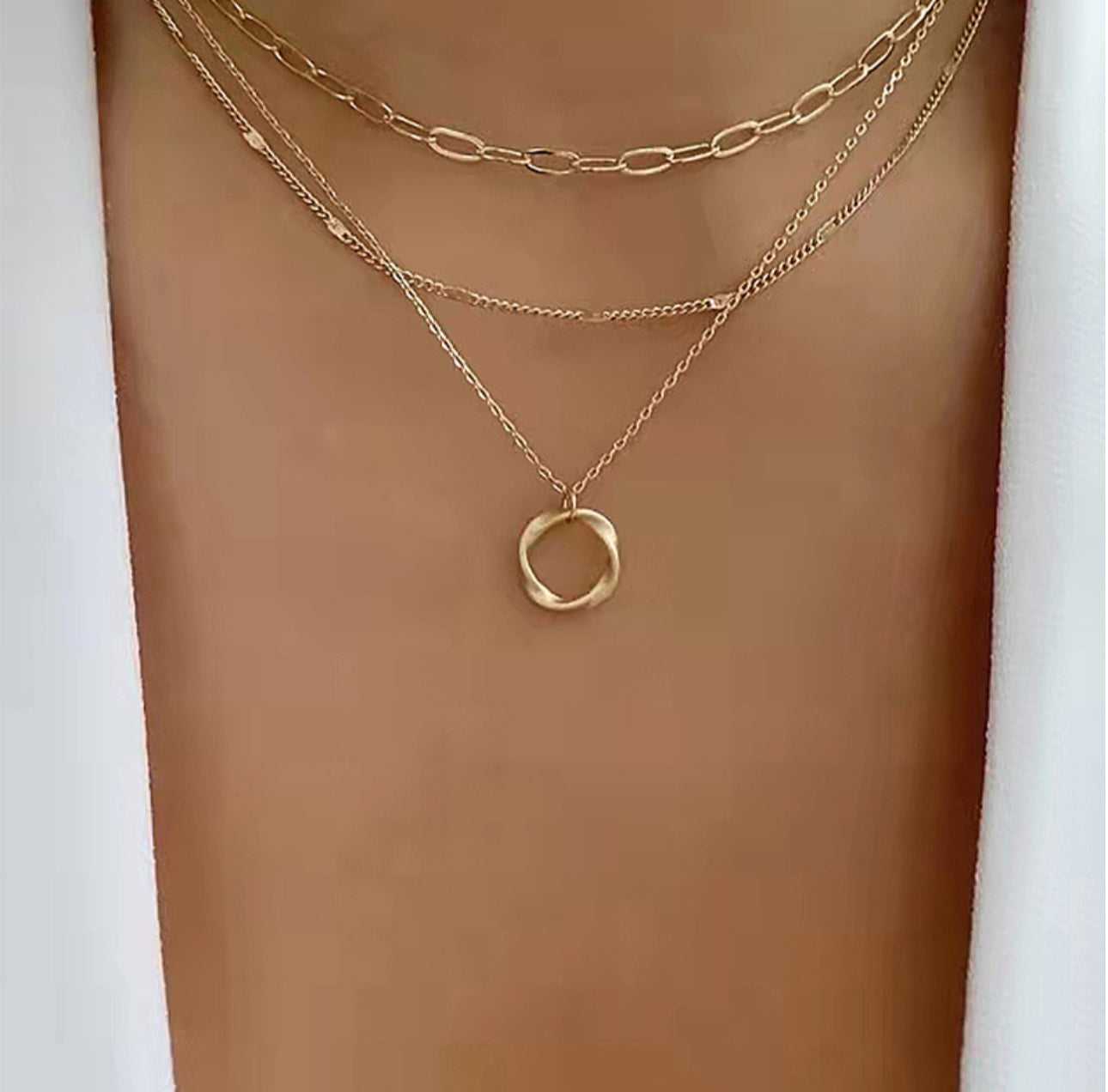 Layered Circle Pendant Necklace – Gold or Silver Plated