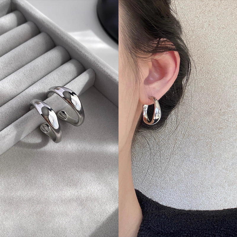 Sculpted Shine Hoop Earrings