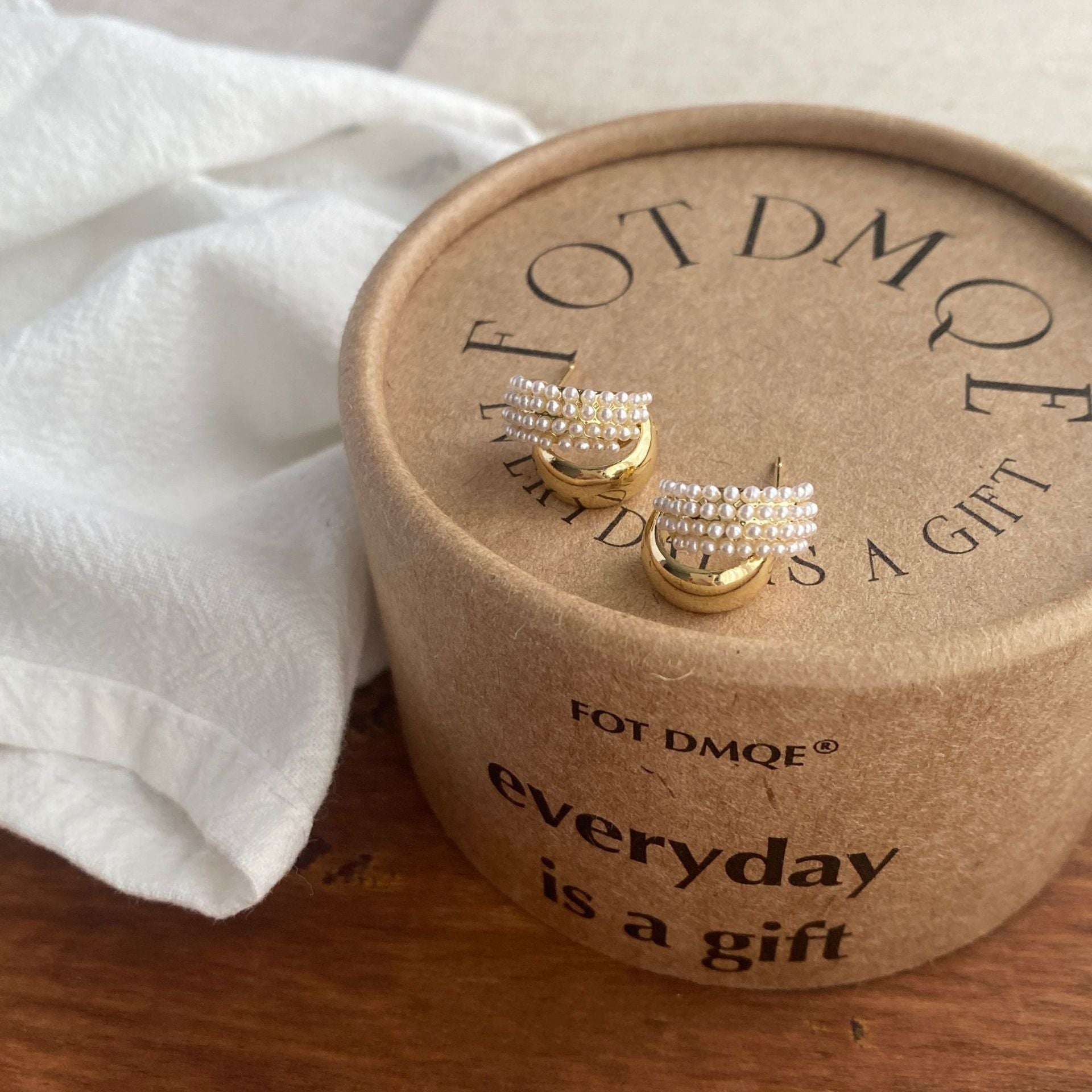 Mini Pearl Hug Earrings