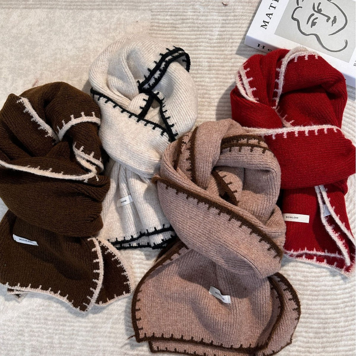 Contrast Edge Knit Wool Scarf